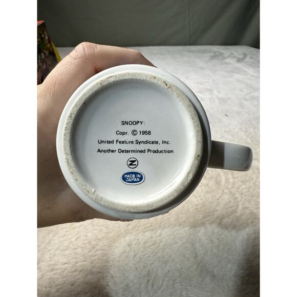 Vintage Snoopy Ceramic Mug United Feature Syndicate 1958 Letter G Initial Japan - Picture 3 of 3